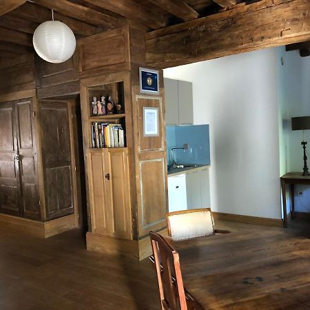 Les Chambres De La Basilique Neuvy-Saint-Sépulchre 外观 照片