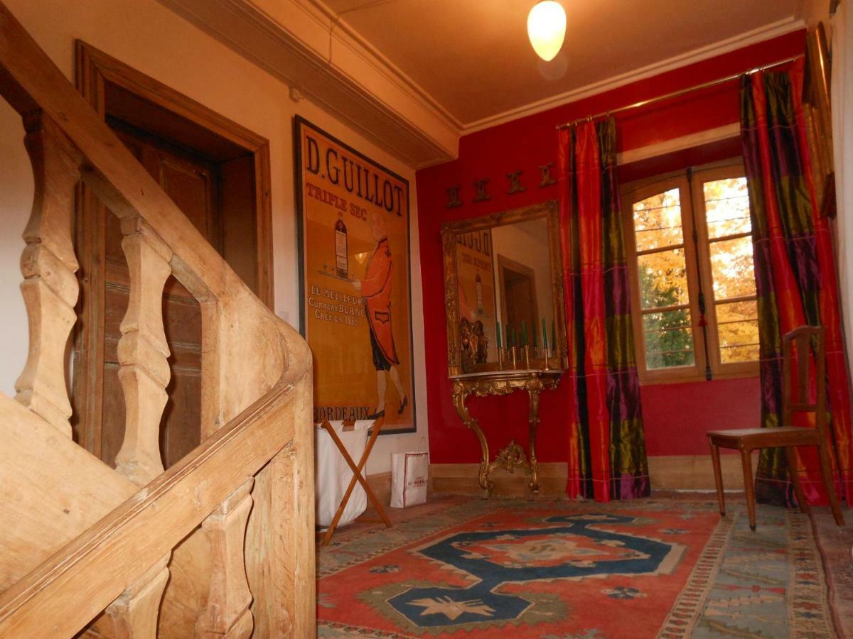 Les Chambres De La Basilique Neuvy-Saint-Sépulchre 外观 照片